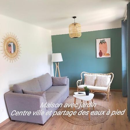 Gite Les Demoiselles Des Sorgues LʼIsle-sur-la-Sorgue المظهر الخارجي الصورة