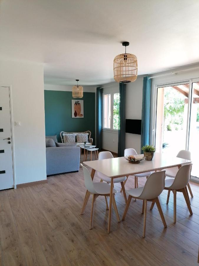 Gite Les Demoiselles Des Sorgues LʼIsle-sur-la-Sorgue المظهر الخارجي الصورة
